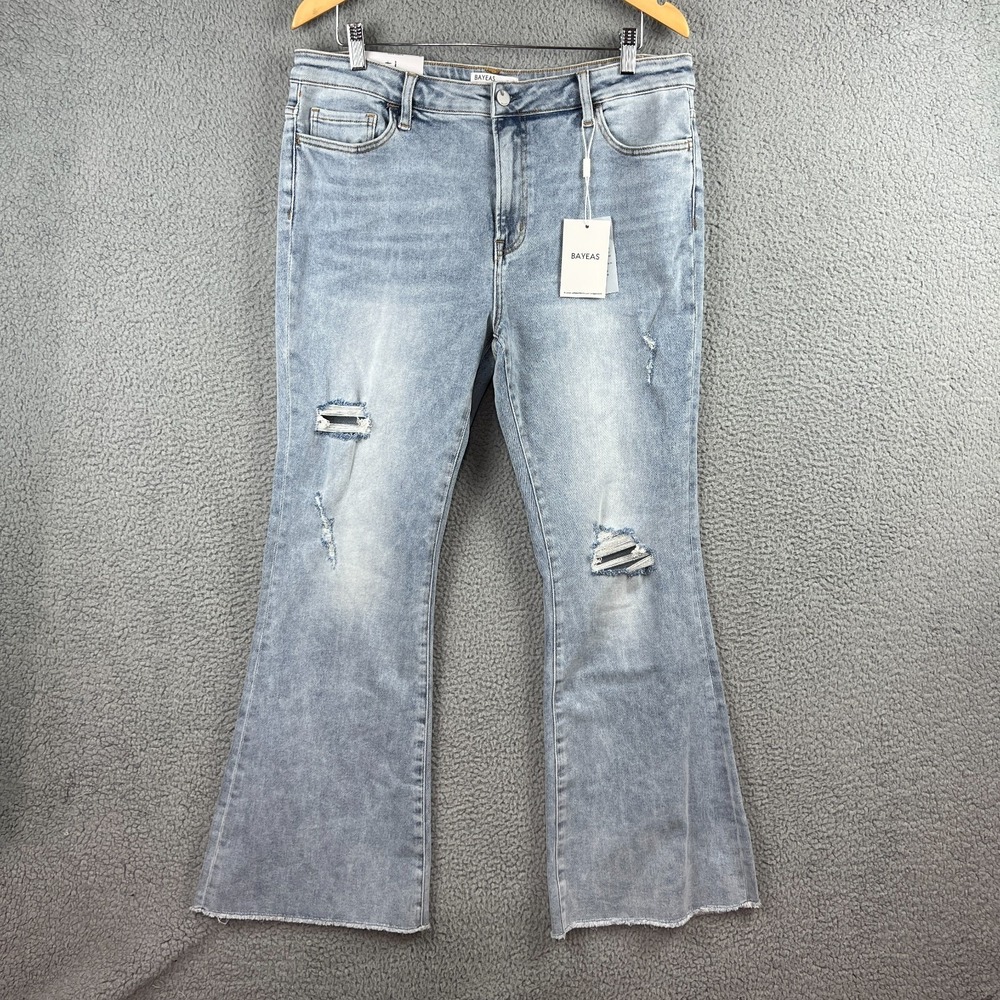 BAYEAS Mid Rise Flared Jeans Womens 32 Light Wash Factory Distressed Stretch NWT